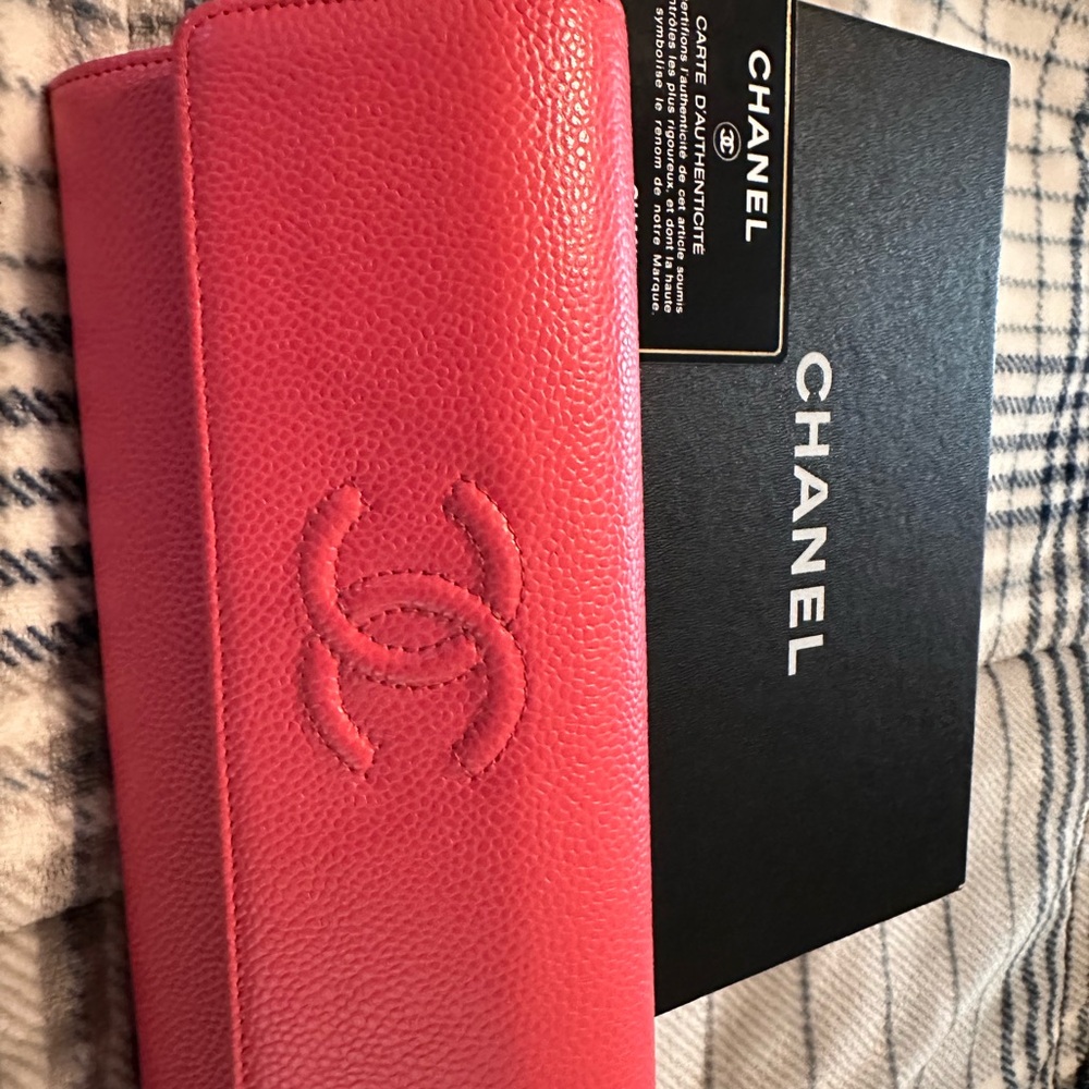CHANEL Coral Leather Wallet